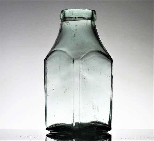 ANTIQUE PICKLE BOTTLE