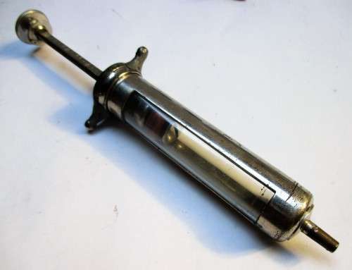 VINTAGE  MEDICAL INJECTION