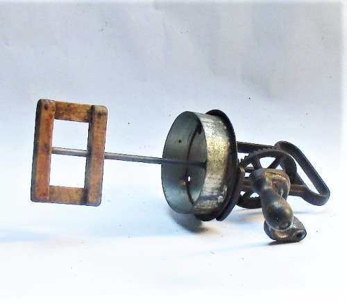 VINTAGE BUTTER CHURN