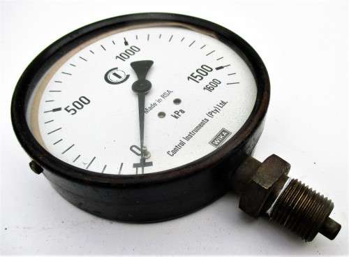 VINTAGE GAUGE