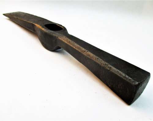 VINTAGE MASONRY HAMMER PICK HEAD