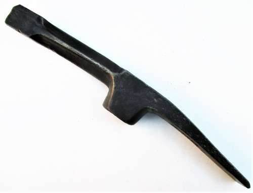 VINTAGE MASONRY HAMMER PICK HEAD