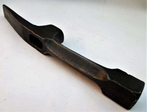 VINTAGE MASONRY HAMMER PICK HEAD
