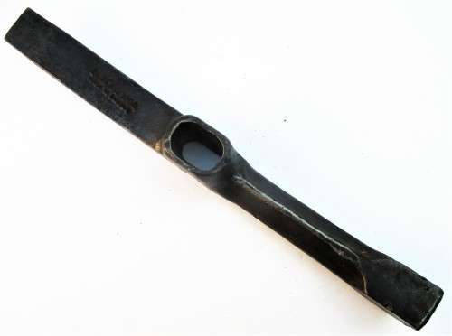 VINTAGE MASONRY HAMMER PICK HEAD