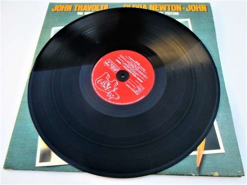 GREASE LP/DUBBLE ALBUM IN GOOD CONDITION