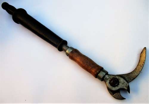 MATADOR NAIL PULLER