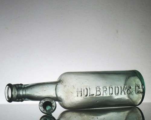 ANTIQUE HOLLBROOK AND CO. BOTTLE