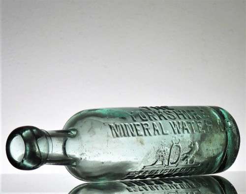 THE YORKSHIRE MINERAL WATER CO. PRETORIA BOTTLE