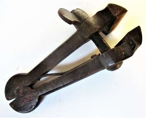 HAND VICE