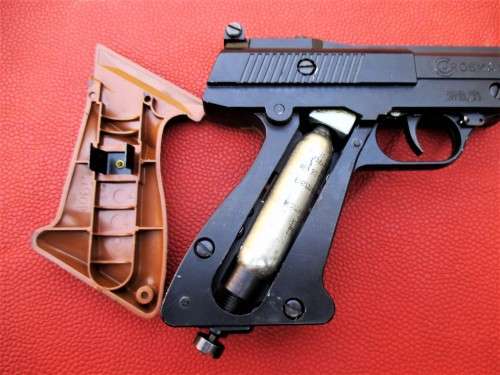 CROSMAN .177 CO2 BB PISTOL (AIR GUN)