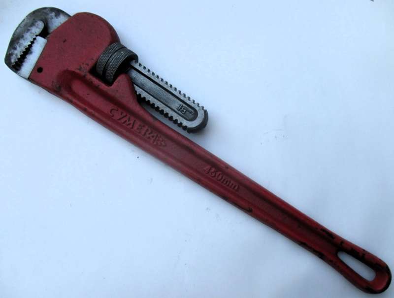 18` MONKEY WRENCH/PIPE WRENCH