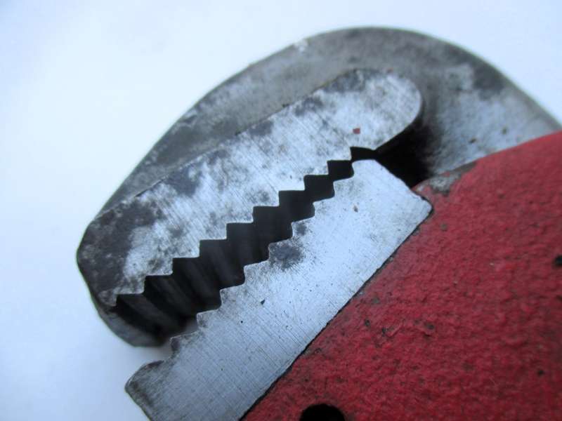 18` MONKEY WRENCH/PIPE WRENCH