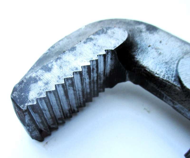 18` MONKEY WRENCH/PIPE WRENCH