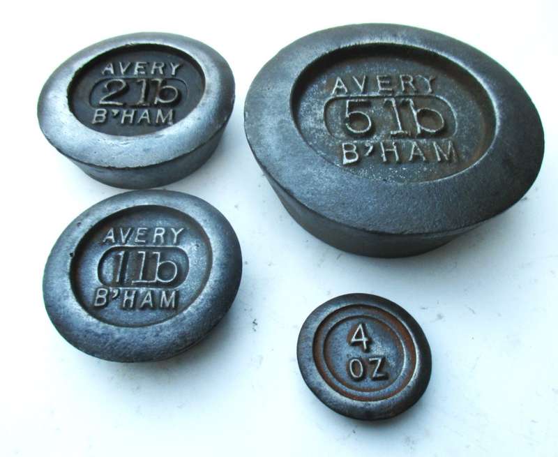 ANTIQUE SCALE WEIGHTS
