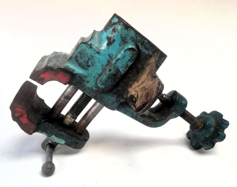 SMALL BENCH VICE