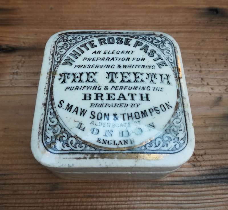 S. MAW, SONS & THOMPSON WHITE ROSE PASTE POT LID