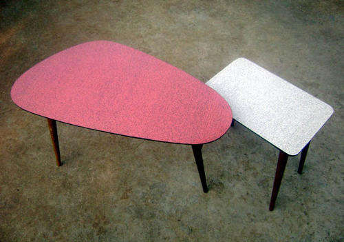 A SET OF RETRO COFFEE TABLES  CRAZY LOW R1 START!!!