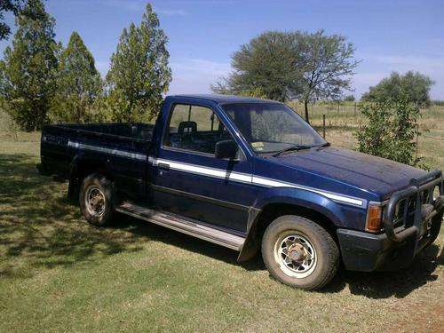 Nissan 1 tonner bakkie 2.0l
