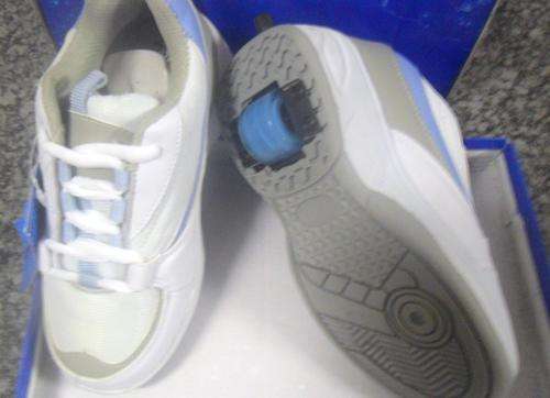 Heelies Liquid  size 4