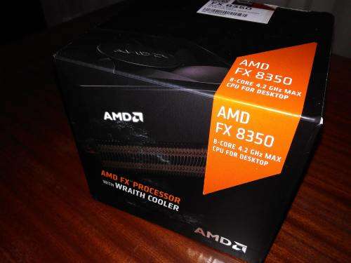 AMD FX 8350 CPU + Wraith Cooler FD8350FRW8KHK