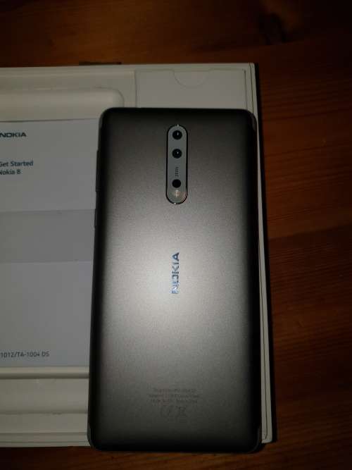 Nokia 8 **Excellent Condition** + Free Courier Shipping