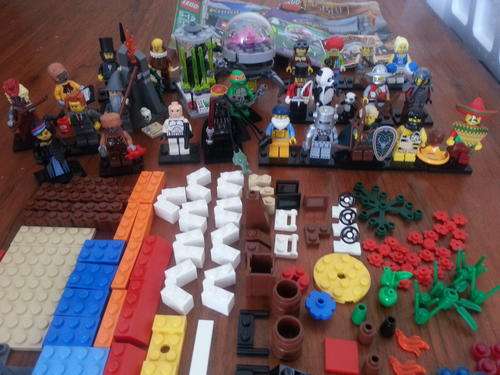 HUGE 100% LEGO LOT!!!***OVER 500 PIECES INCLUDING 25 MINIFIGURES***