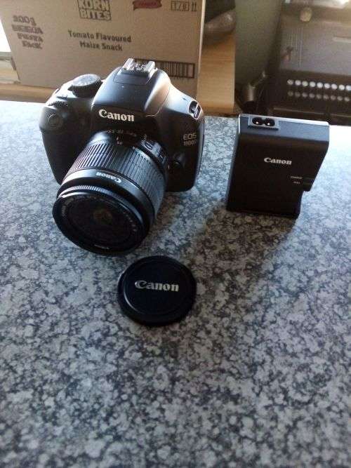 CANON EOS 1100D