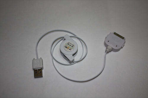 (Priced To Go) USB retractable cable for iPod/iPhone