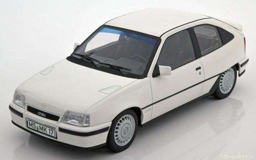 Opel Kadett GSi 1/18 scale model