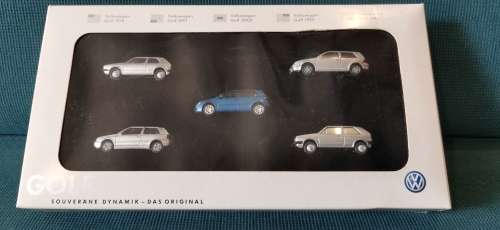 Volkwagen Golf Generations scale model set
