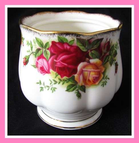 Royal Albert "Old Country Roses" Sugar Bowl!