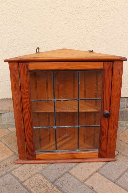 Oregon and lead glass corner cupboard very neat