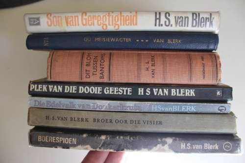 7 x H S van Blerk boeke