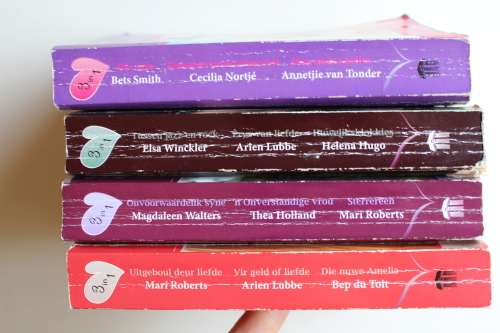 4 x Romanza omnibus sagtebande baie goed vir lees