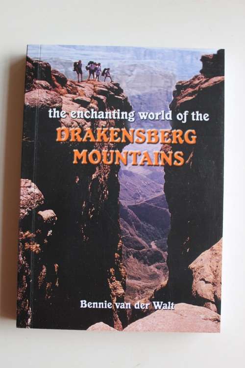 The enchanting world of the Drakensberg Mountains - Van der Walt