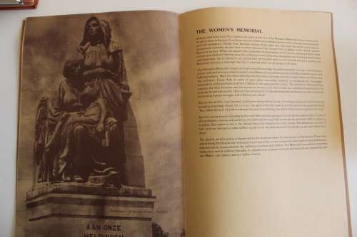 Anglo-Boereoorlog Gedenkprojek uitgegee deur die Burger Gedenktekenkomitee, Pretoria (tweetalig)