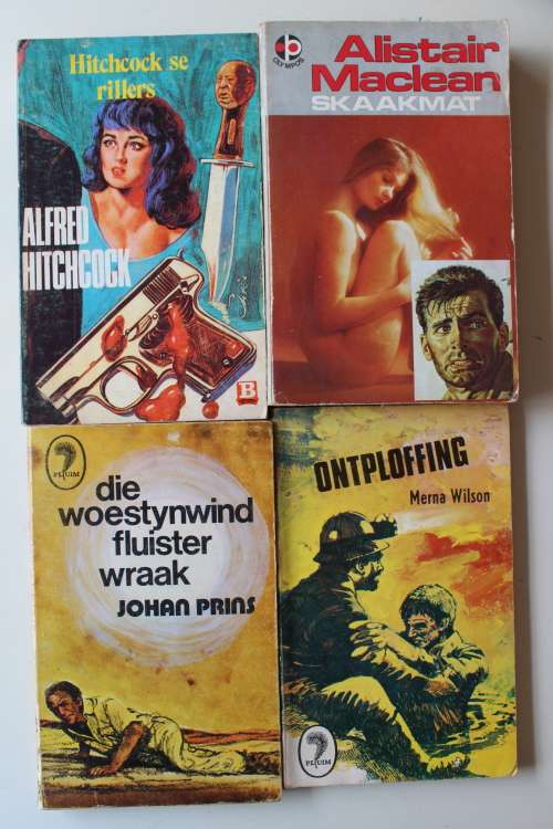 4 x Afrikaanse sagteband boeke