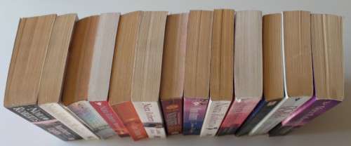 13 x Nora Roberts paperbacks