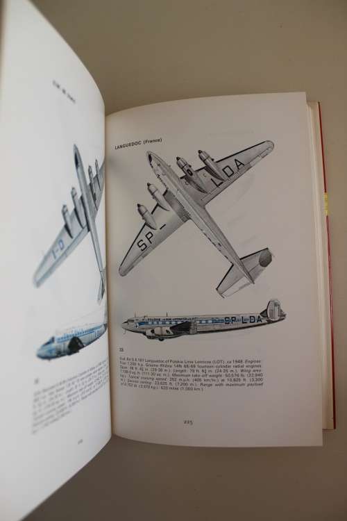 Airliners from 1919 to the present day - Kenneth Munson
