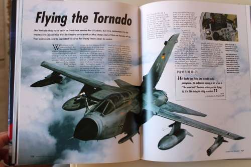 Flying the World`s greatest Aircraft - Bennett