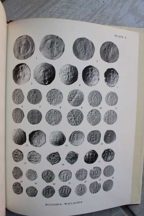 Coinage in South-Eastern Europe 820 - 1396   - Metcalf