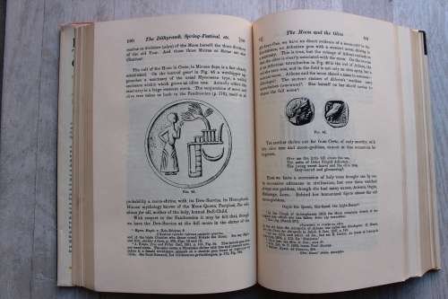 Epilegomena to the study of Greek Religion and Themis