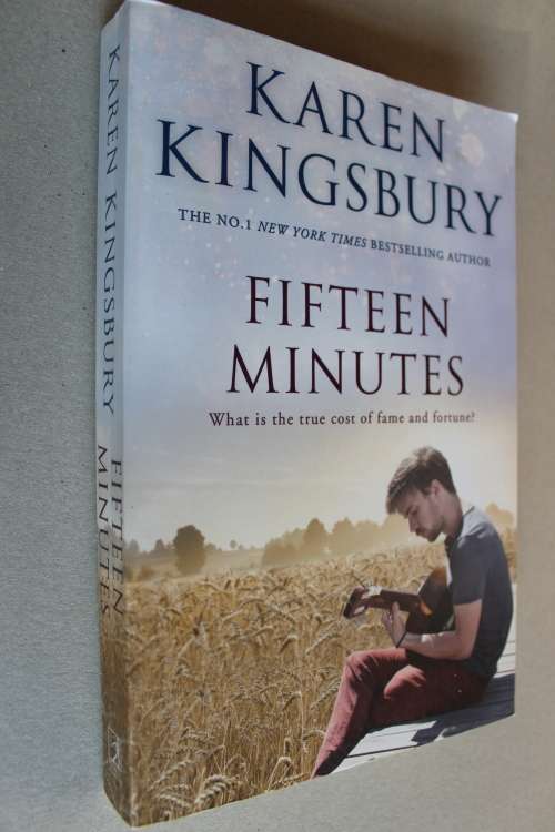 Fifteen Minutes - Karen Kingsbury
