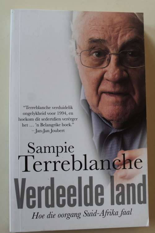 Verdeelde Land - Sampie Terreblanche