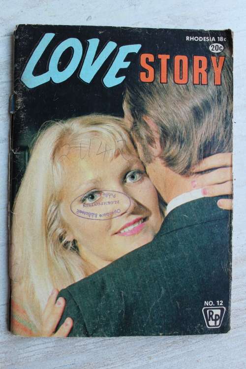 Love Story number 12-- Fotoverhaal / Photo book -  fotoboek foto verhaal