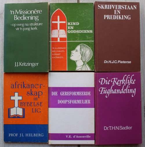 10 x NGKB publikasies in goeie toestand.