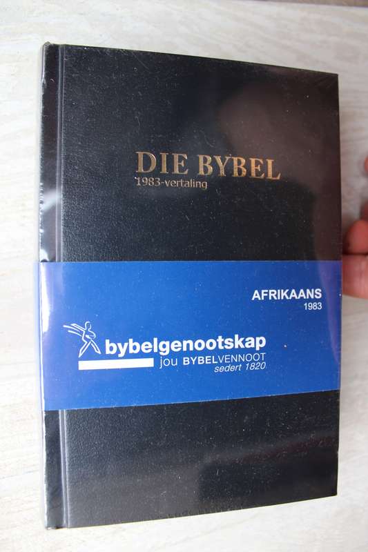 1983 vertaling BYBEL nuut en ongebruik