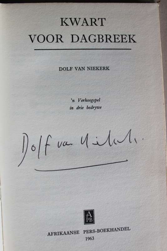 GETEKEN: Kwart Voor Dagbreek - Van Niekerk, Dolf