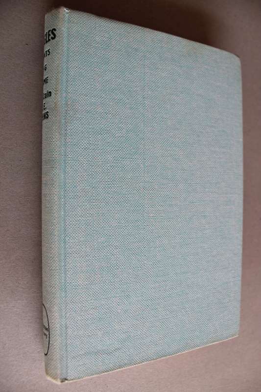 Biggles hunts big game -  Captain W.E. Johns