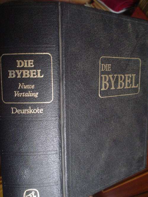 Die Bybel met Deurskote
